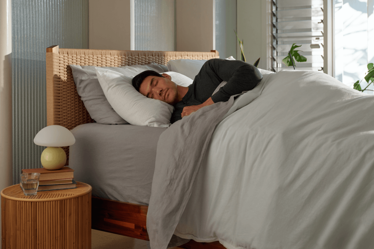 Alternative view of Linen Cotton Fitted Sheet   Cal King